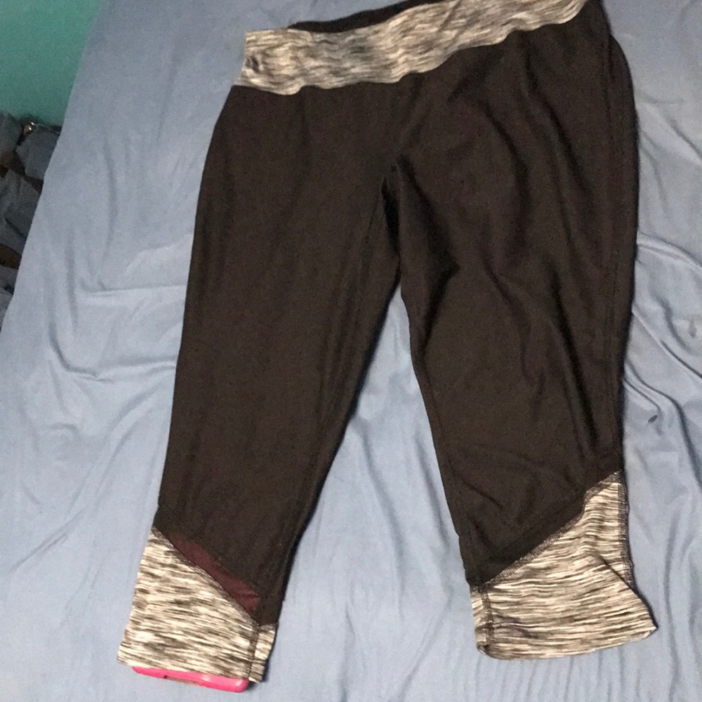 Xersion Workout Capris